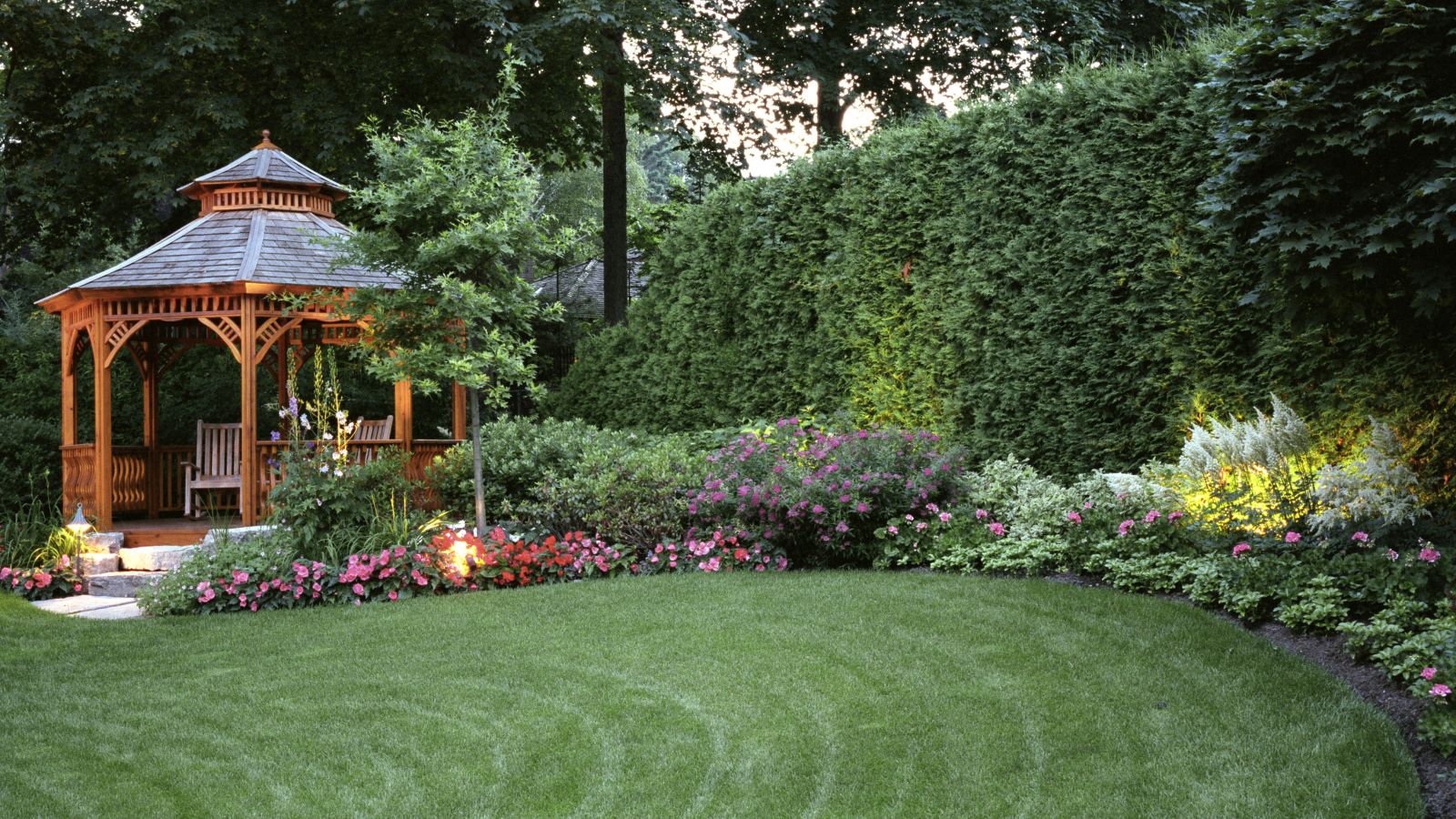 Dreamscape Landscaping team at work
